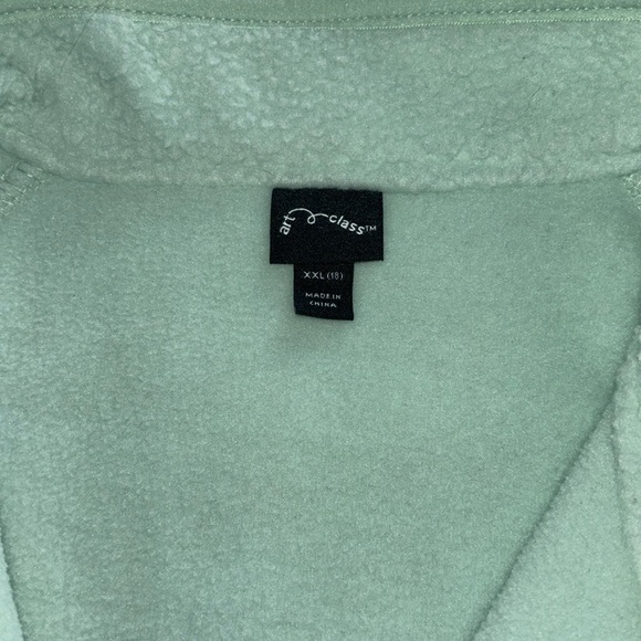 Target Sherpa Button up - Picture 2 of 4